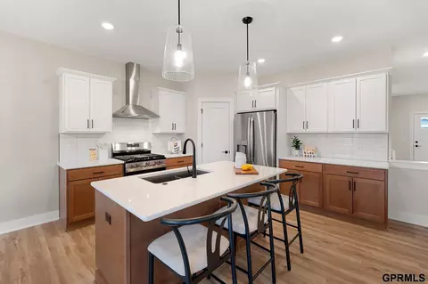 11705 Port Royal Dr, Papillion, NE 68046