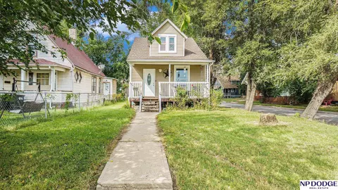 2850 Meredith Ave, Omaha, NE 68111
