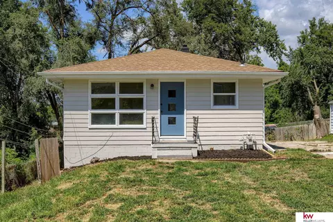 3304 Redick Ave, Omaha, NE 68112