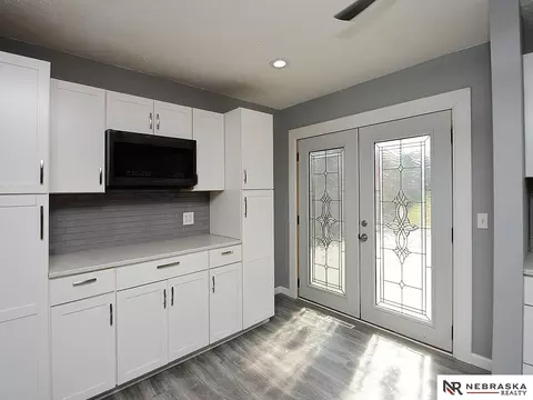 445 Valley Dr, Springfield, NE 68059 photo 8