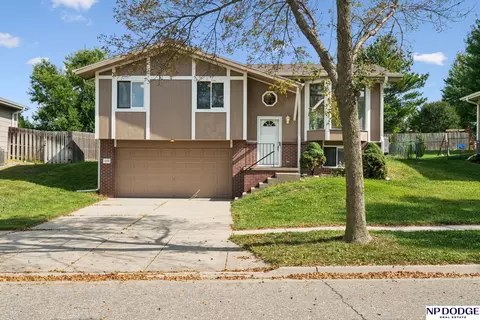 5124 S 78th St, Lincoln, NE 68516