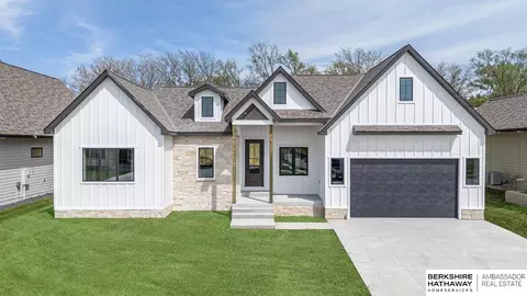 815 S Lakeview Way, Ashland, NE 68003