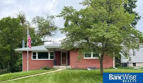 4438 Sherman St, Lincoln, NE 68506