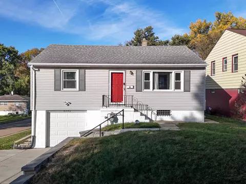 5202 N 33 St, Omaha, NE 68111