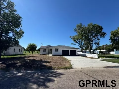 213 Minor Ave, Bertrand, NE 68927