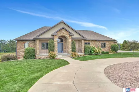 13611 S 150th Ct, Bennet, NE 68317