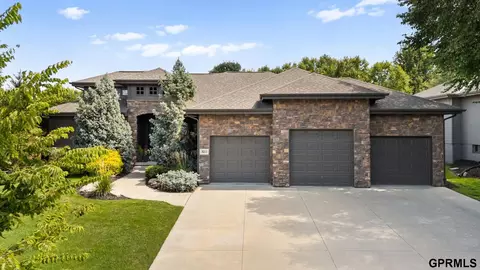 3211 S 184th Ter, Omaha, NE 68130