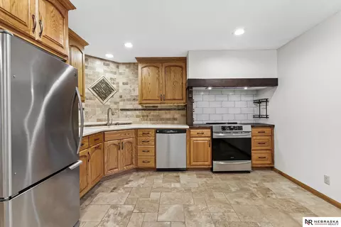 Kitchen - 11348 Pine St, Omaha, NE 68144 photo 10 of 10