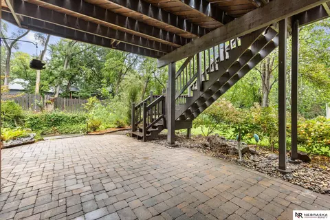 Exterior - 11348 Pine St, Omaha, NE 68144 photo 5 of 8