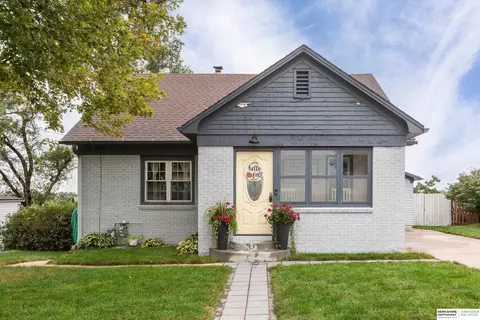 2920 N 205th St, Elkhorn, NE 68022