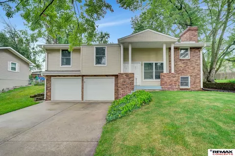 5110 S 66th St, Lincoln, NE 68516