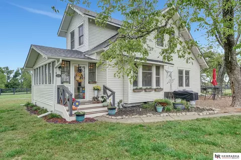 9600 N 162nd St, Waverly, NE 68462