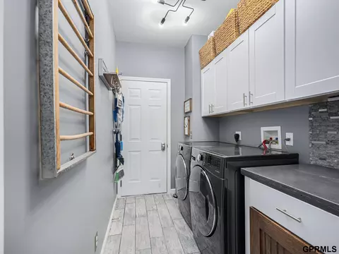 16251 Loop St, Omaha, NE 68136 photo 9