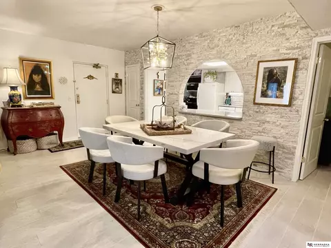 Dining - 3003 Paddock Plz #102, Omaha, NE 68124 photo 1 of 2