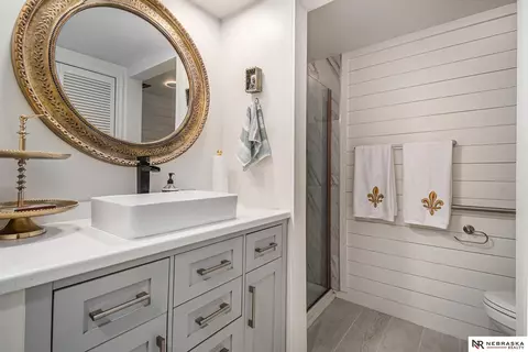 Bath - 3003 Paddock Plz #102, Omaha, NE 68124 photo 1 of 2