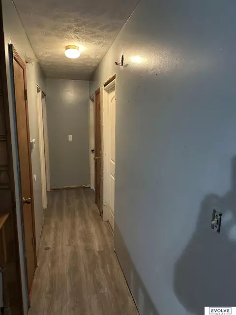 Entry Way - 700 Bismark, Beatrice, NE 68310 photo 1 of 1