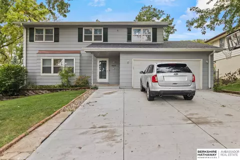 5624 N 92 St, Omaha, NE 68134