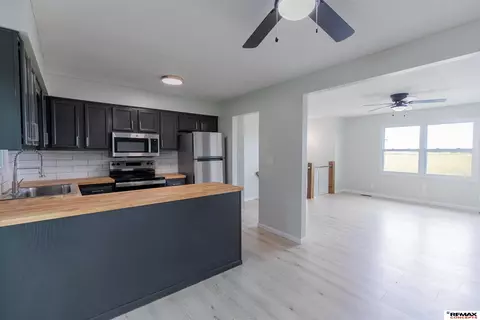 1721 N 19th St, Beatrice, NE 68310 photo 8