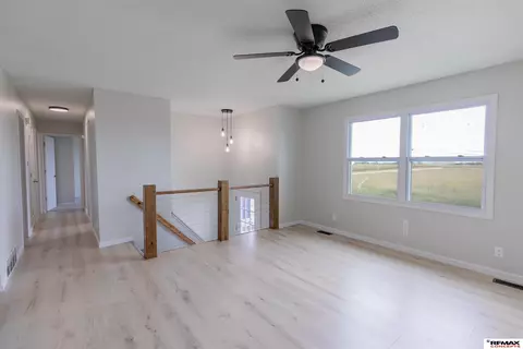 1721 N 19th St, Beatrice, NE 68310 photo 2