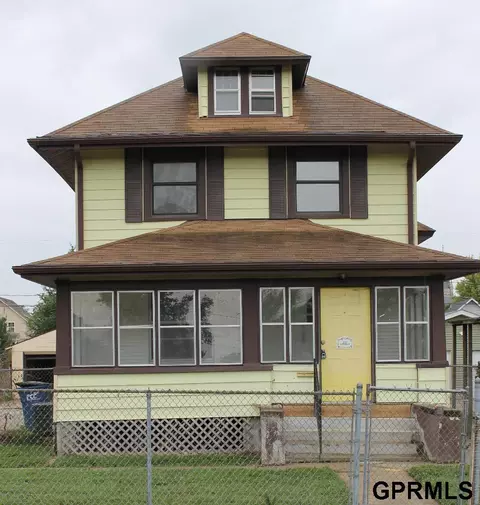 2121 Lothrop St, Omaha, NE 68110