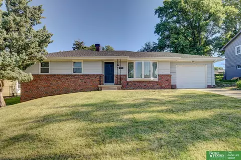 3708 Greene Ave, Bellevue, NE 68147