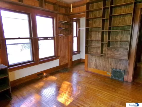Living - 401 N 13th St, Beatrice, NE 68310 photo 7 of 8