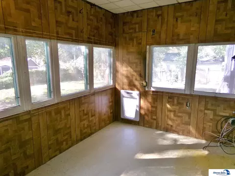 Exterior - 401 N 13th St, Beatrice, NE 68310 photo 10 of 12