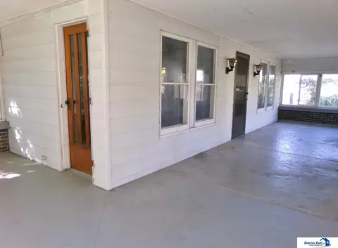Exterior - 401 N 13th St, Beatrice, NE 68310 photo 5 of 12