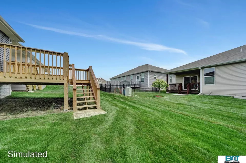 Exterior - 8537 Lost Arrow Ct, Lincoln, NE 68507 photo 3 of 4