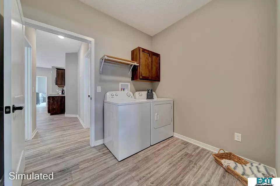 Entry Way - 8537 Lost Arrow Ct, Lincoln, NE 68507 photo 6 of 10
