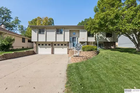 5412 S 145th St, Omaha, NE 68137