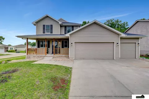 7441 S 19th St, Lincoln, NE 68512