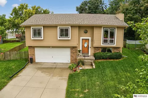 12959 Redman Cir, Omaha, NE 68164