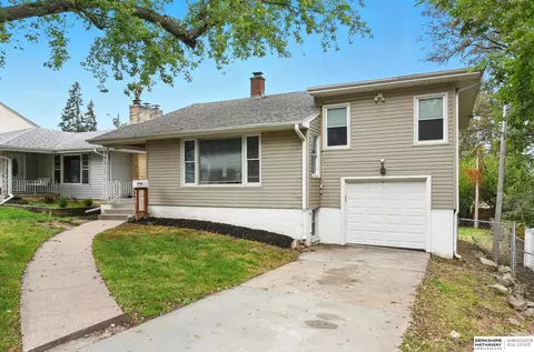 Exterior - 5016 Evans St, Omaha, NE 68104 photo 5 of 5