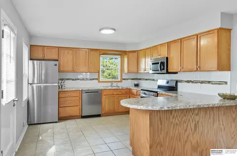 Kitchen - 5016 Evans St, Omaha, NE 68104 photo 2 of 4