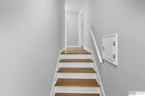 Entry Way - 5016 Evans St, Omaha, NE 68104 photo 2 of 3