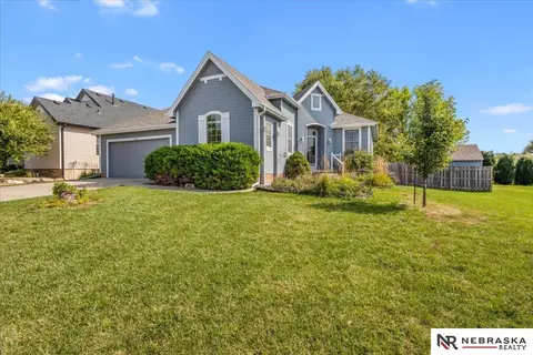9513 S 26th Ave, Bellevue, NE 68147