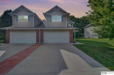 4205 N 18 St, Lincoln, NE 68521