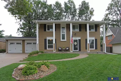 1625 S 77th St, Lincoln, NE 68506