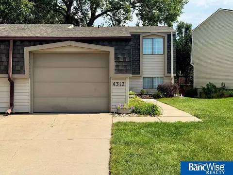 4312 Abbott Rd, Lincoln, NE 68516