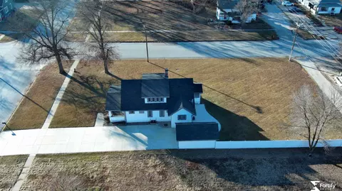 1212 H St, Geneva, NE 68361