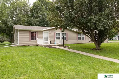 1002 E 5th St, Stromsburg, NE 68666