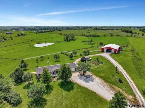11101 Panama Rd, Hickman, NE 68372