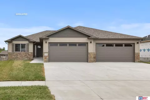 632 N 107th St, Lincoln, NE 68527