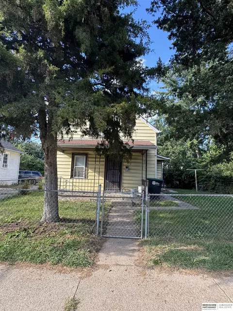 1812 Willis Ave, Omaha, NE 68110