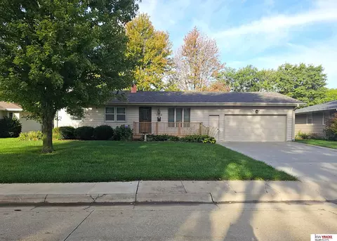1209 Jane Way, Beatrice, NE 68310