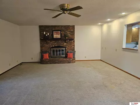Living - 1209 Jane Way, Beatrice, NE 68310 photo 6 of 8