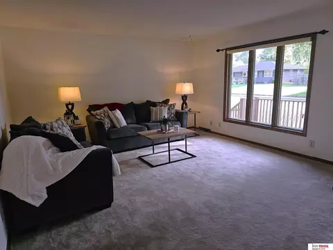 Living - 1209 Jane Way, Beatrice, NE 68310 photo 2 of 8