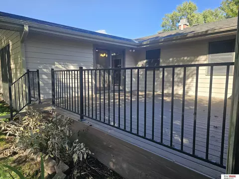 Exterior - 1209 Jane Way, Beatrice, NE 68310 photo 3 of 10