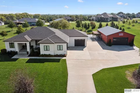 1358 Shire Ln, Eagle, NE 68347